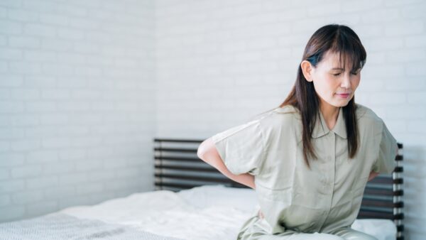 加齢と冷えが関わる「腰痛」